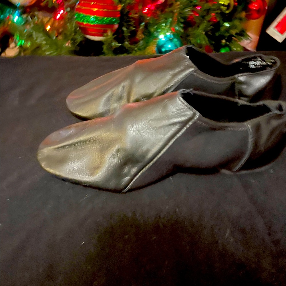 Black brand new dance shoes